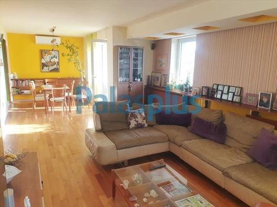 Banovo brdo -Sunčana padina-  5,0  153m2 + garaža