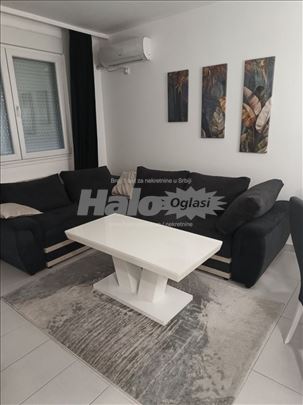 Dvosoban stan sa garaznim mestom