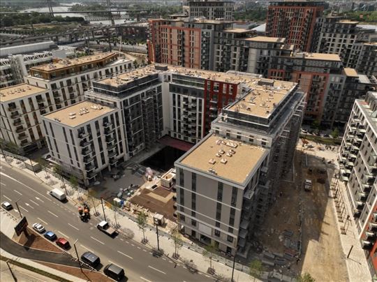 EKSKLUZIVNA prilika! BW, zgrada Sensa, nov stan!