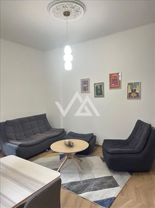 Hram, potpuno renoviran , useljiv odmah