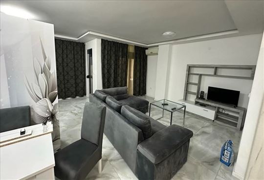 Izdaje se namesten jednoiposoban stan na bubnju