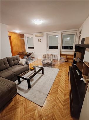 Kneginje Zorke, Slavija, dvosoban stan