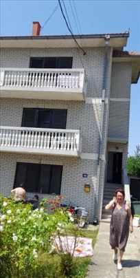 Kumodraž, stan u kući, 3,0, namešten