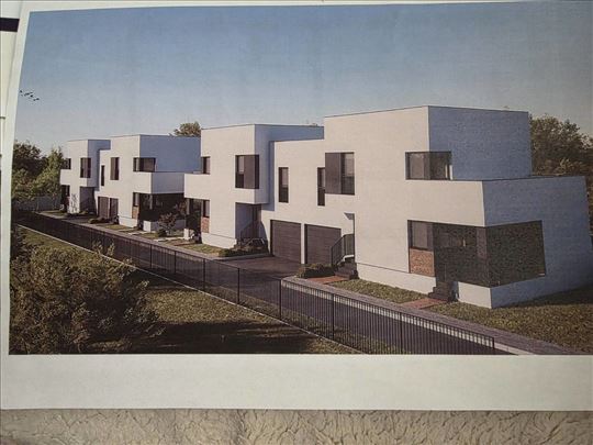 Nove kuće u nizu – moderna gradnja i mirno okružen