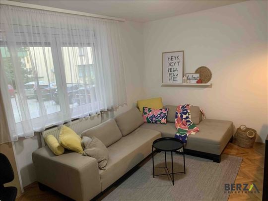 Novi Sad, Centar, Stan, 2, 42,00m2