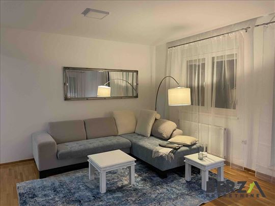 Novi Sad, Centar, Stan, 5, 100,00m2