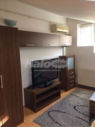 Novi Sad, Liman 1, jednoiposoban