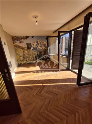 Ozakonjena kuća površine 127m2 na 51,24 a placa u 