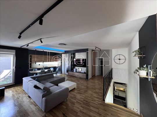 Stan,Petrovaradin,Petrovaradin,kv: 106.00, € 20500