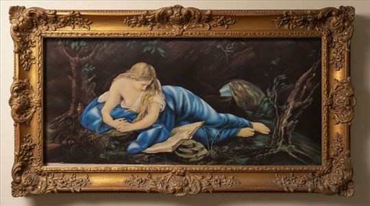 Stara Romantična Reprodukcija - Ema s knjigom