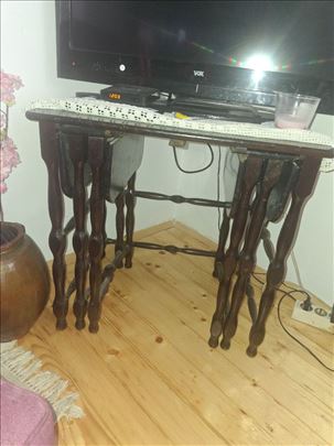 Stočić i 4 mala stočića set