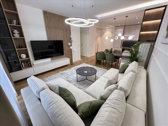 BW Eterna, moderan, odmah useljiv stan, na odlično