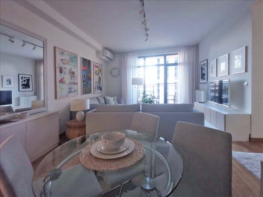 BW Vista odličan useljiv opremljen pogled +garaža