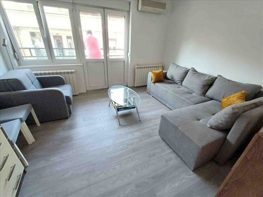 Čubrina,stan na top lokaciji ID#1005