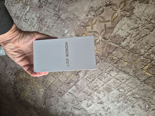 Honor 400 crni nov neotpakovan