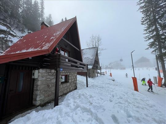 Jahorina: Vikendica na stazi