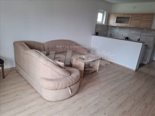 Kompletno opremljena garsonjera