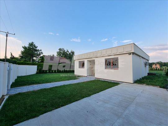 Moderna vila na Palicu