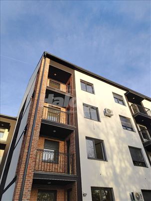 Na prodaju nov Lux stan pešačka zona u centru Indj