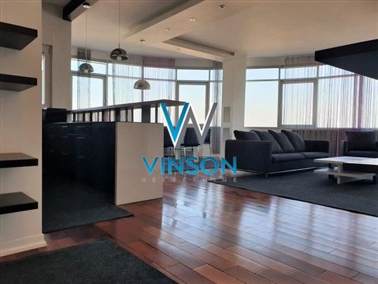 Novi Sad, Bulevar Evrope - Komforan troiposoban st