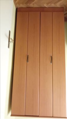 Ormar za garderobu kao nov