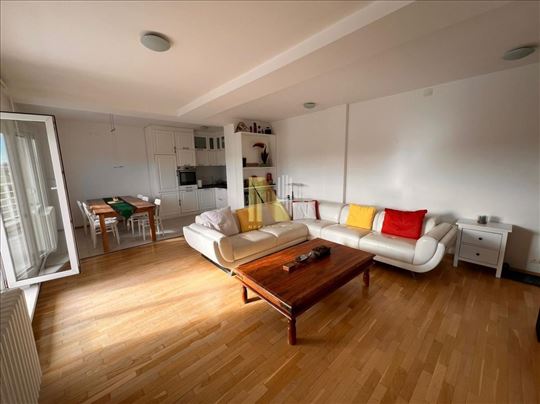 Prodaje se fenomenalan stan na jednoj od najtražen