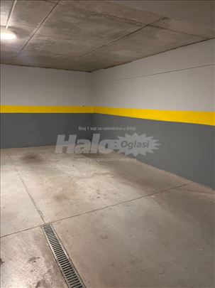 Prodaje se Garazno mesto Dobanovacksa 87