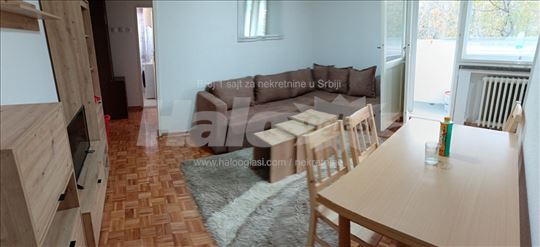 Savski venac, odlična lokacija, dvoiposoban stan