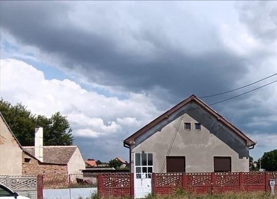 Starčevo, Useljiva kuća od 109m2.