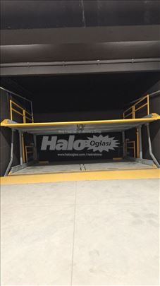 Uknjizeno garazno mesto na klackalici 