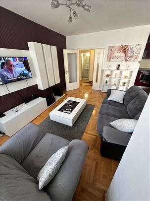 Voždovac, moderan, komforan 3.0, garaža