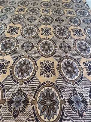 Vuneni ćilim, 50 godina star, nekorišćen, kao nov