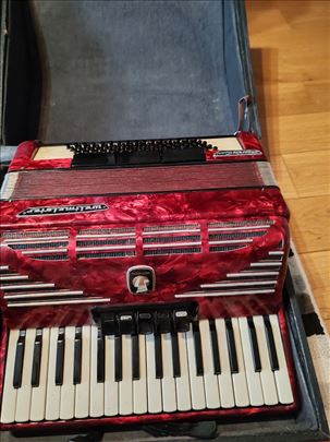 Weltmeister harmonika 80 basa 5+3, sa koferom 