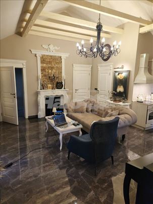 Zemun, Pregrevica, 2.5, LUX, Uknjižen