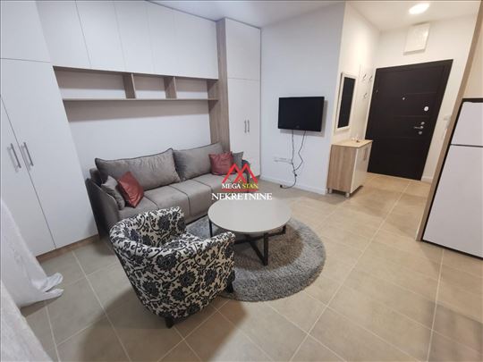 Garsonjera sa informatikom - 30m2 - Telep 