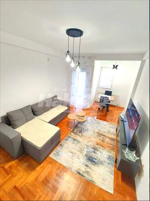  Izdaje se moderan neuseljavan u Erdogliji