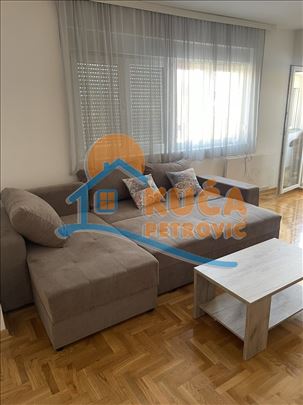 Izdaje se stan u blizini Medicinske škole!