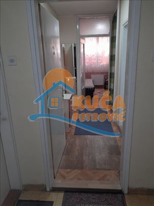 Izdaje se stan u ulici Vojvode Tankosića, 53m2, 3.