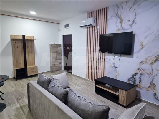 Izdajem namesten stan u Novoj Pazovi