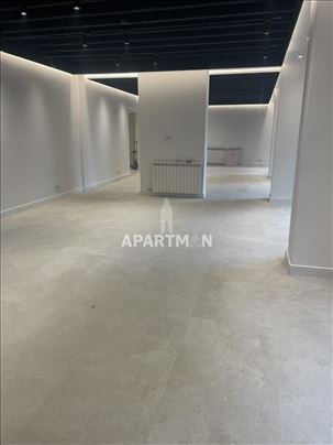 Kalenić, odličan lokal sa izlogom ID#2146