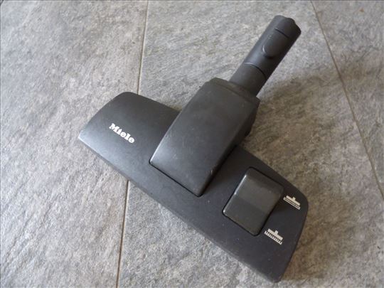 Miele - velika papučica sa četkama za usisivač