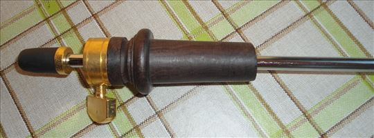 Nogica za violončelo