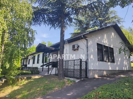 Palilula, poslovni prostor, 155m2, parking, dvoriš