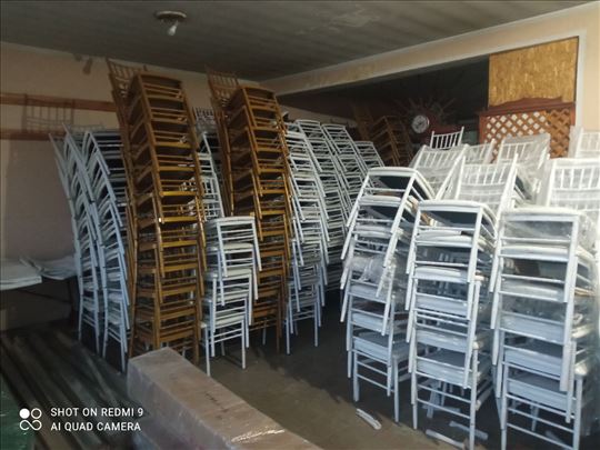 Prodajem Tifany Bele stolice