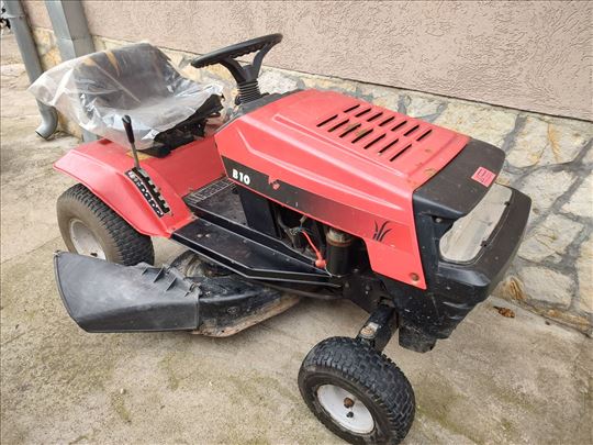 Traktor kosilica na prodaju