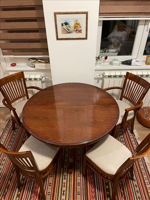 Trpezarijski sto i 6 stolica