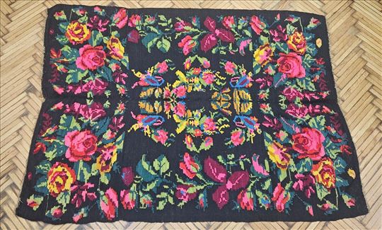 Vuneni cilimi stari 200 godina