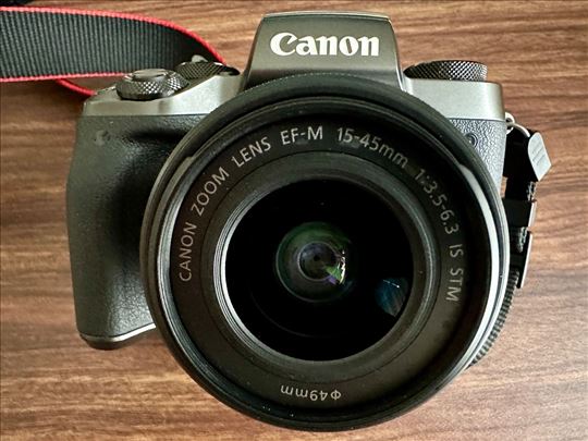 Canon M5 sa 15-45 (24-70) objektivom
