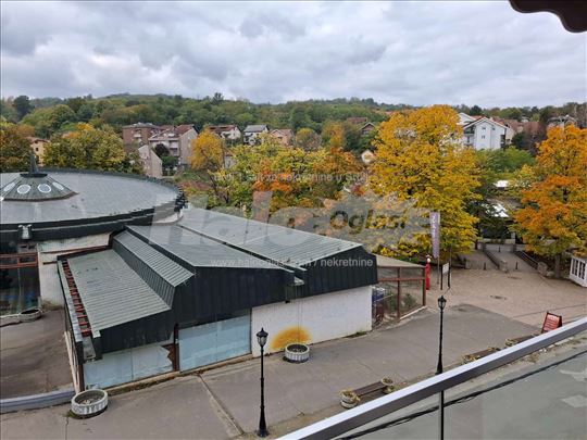 Četverosoban stan 89  met pogled na izvor Snezhnik