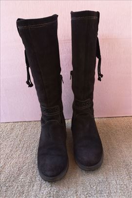 Duboke braon čizme od prevrnute kože broj 37 